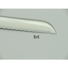 Brotmesser mit Wellenschliff 21 cm mit POM-Griff